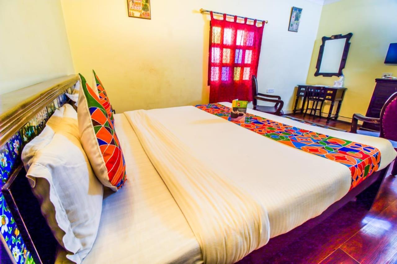Hotel Utsav Niwas Jaipur Bagian luar foto