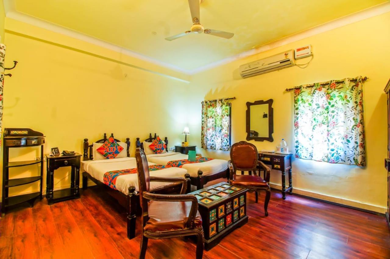 Hotel Utsav Niwas Jaipur Bagian luar foto